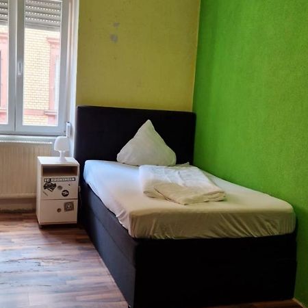 Wohnung In Кайзерслаутерн Екстериор снимка