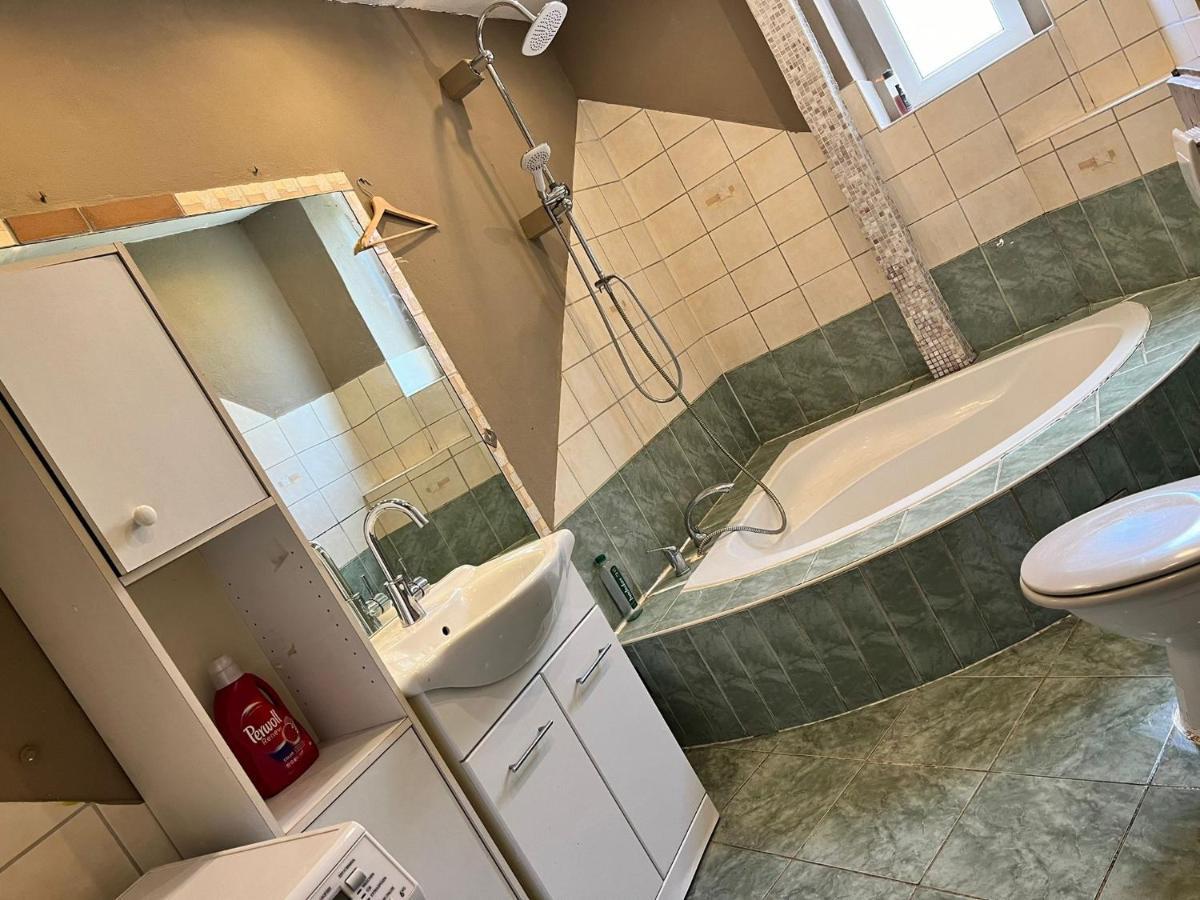 Wohnung In Кайзерслаутерн Екстериор снимка
