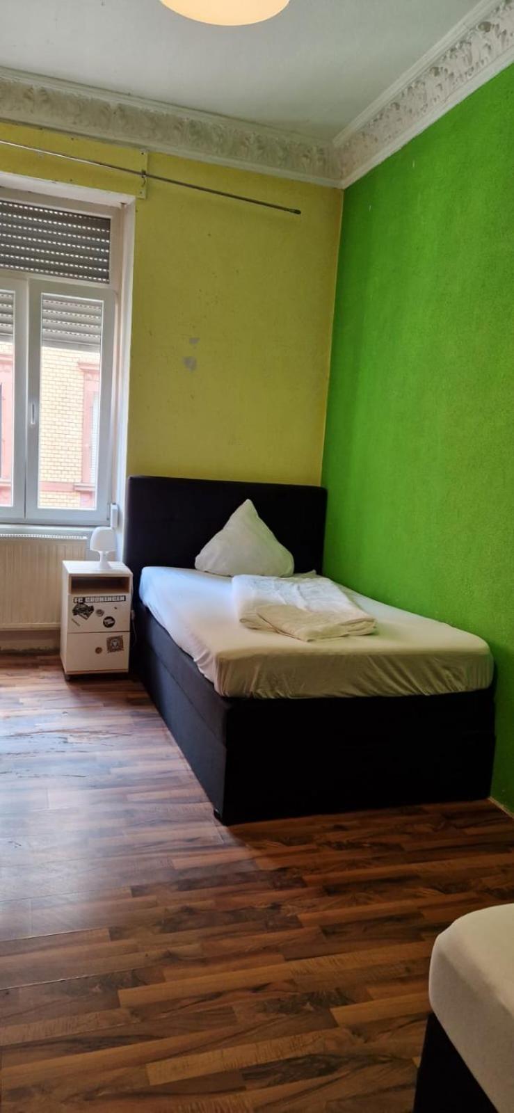 Wohnung In Кайзерслаутерн Екстериор снимка